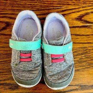 See Kai run grey sneakers - size 8
